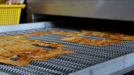 Ligne de production de poissons émiettés